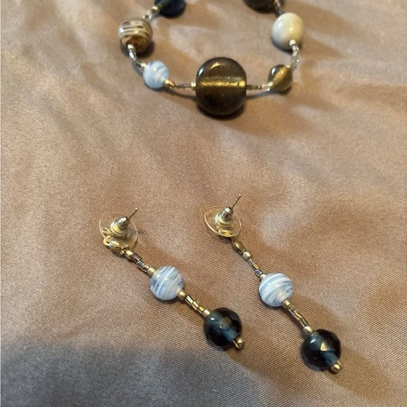 Premier Necklace bracelet and earring set - Picture 3 of 3